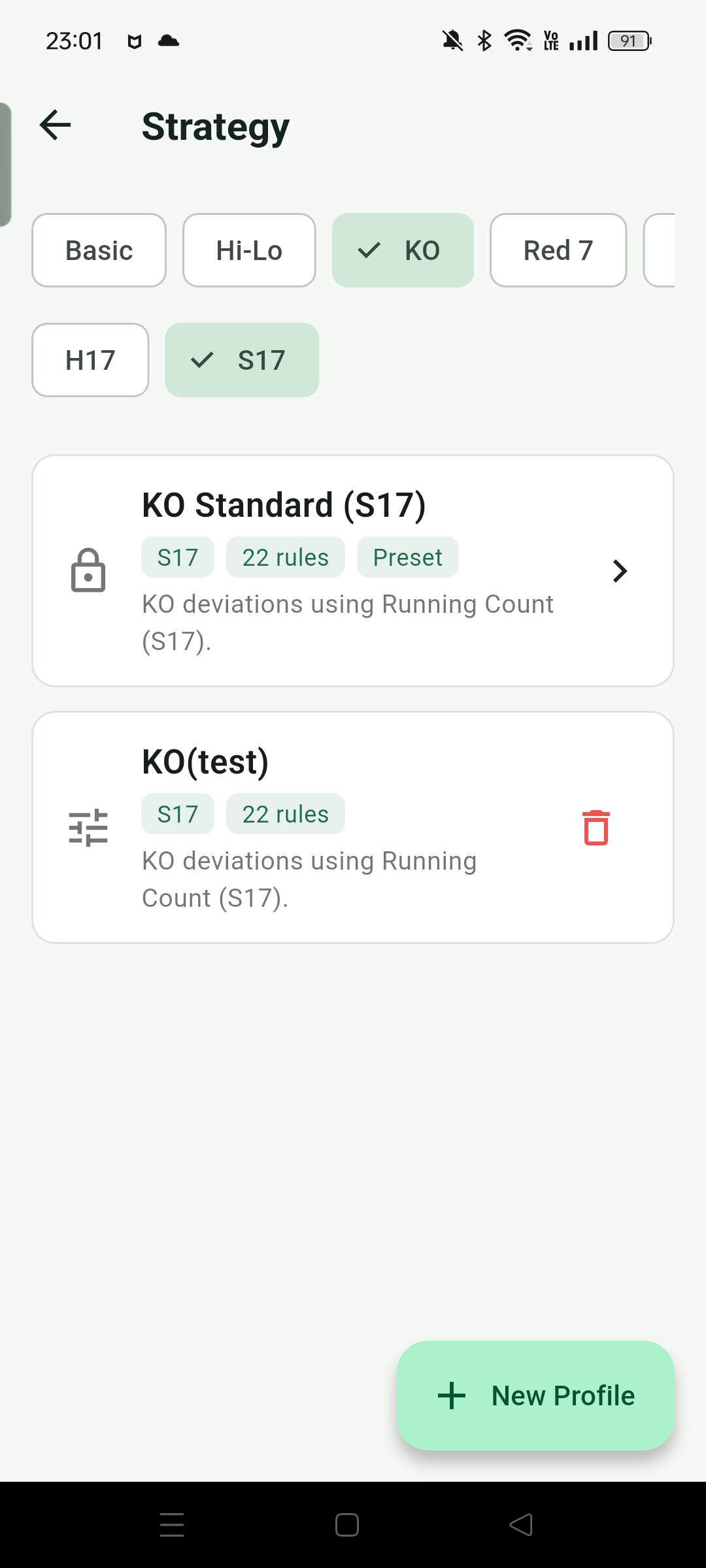 Strategy page showing counting system tabs, H17/S17 filter, and a list of preset and custom strategy cards